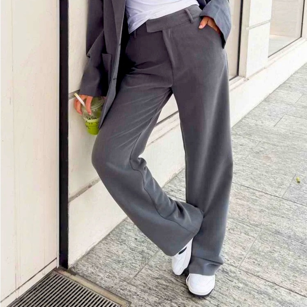 CALVIN KLEIN ~SIZE 14~SUITS PANTS~CHARCOAL COLOR~BUSINESS OFFICE WEAR~